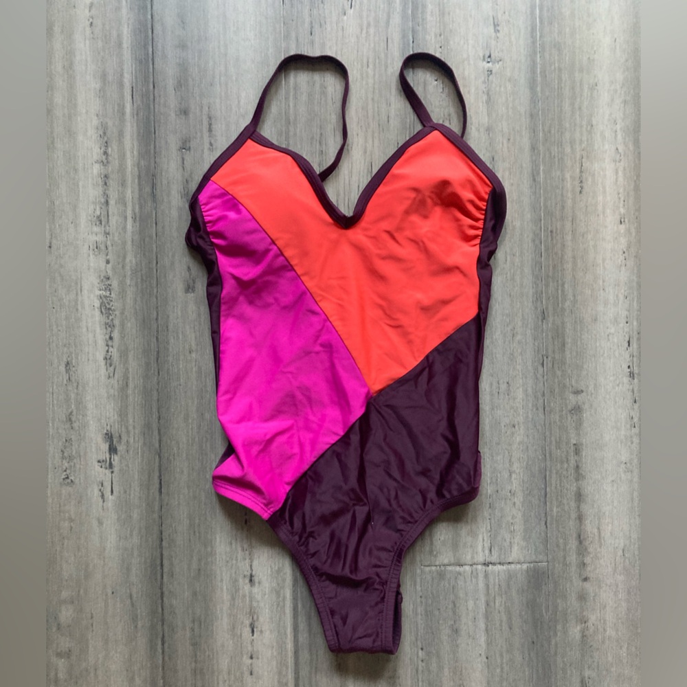 swim suit